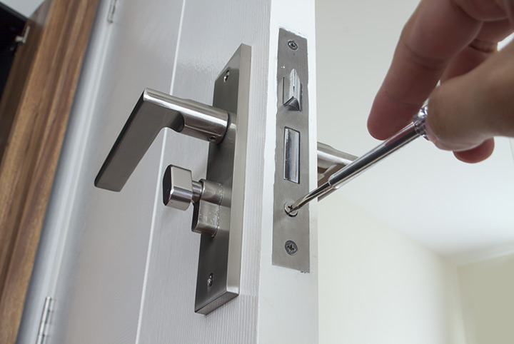 Our local locksmiths are able to repair and install door locks for properties in South Ockendon and the local area.